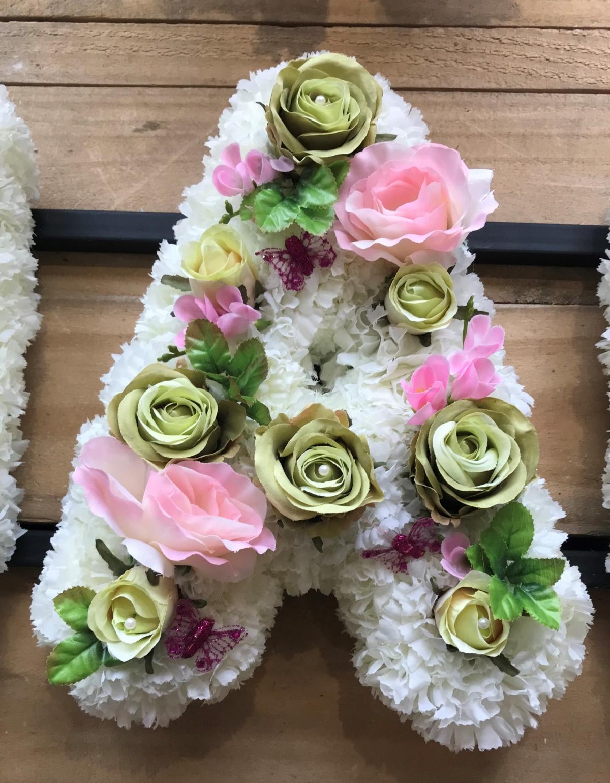 6300 Nan Funeral Flower Letter Carnation Open Design Country 11