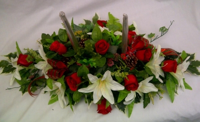 Spray Funeral Tribute Xmas Red White Green 6