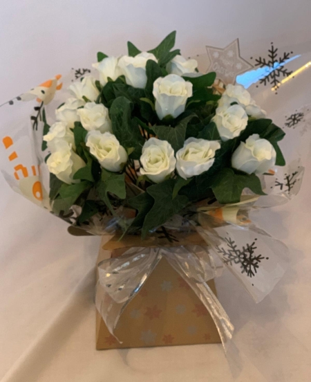 Rose Box Bouquet Christmas White 1
