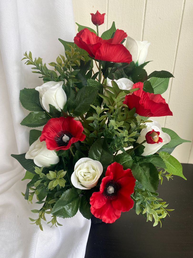 Poppy Fb White 3