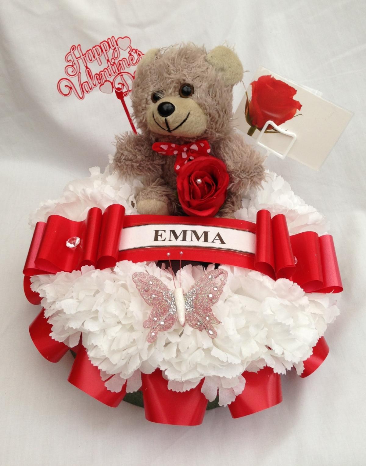 1900  Red Valentines Day Tribute Wreath 3