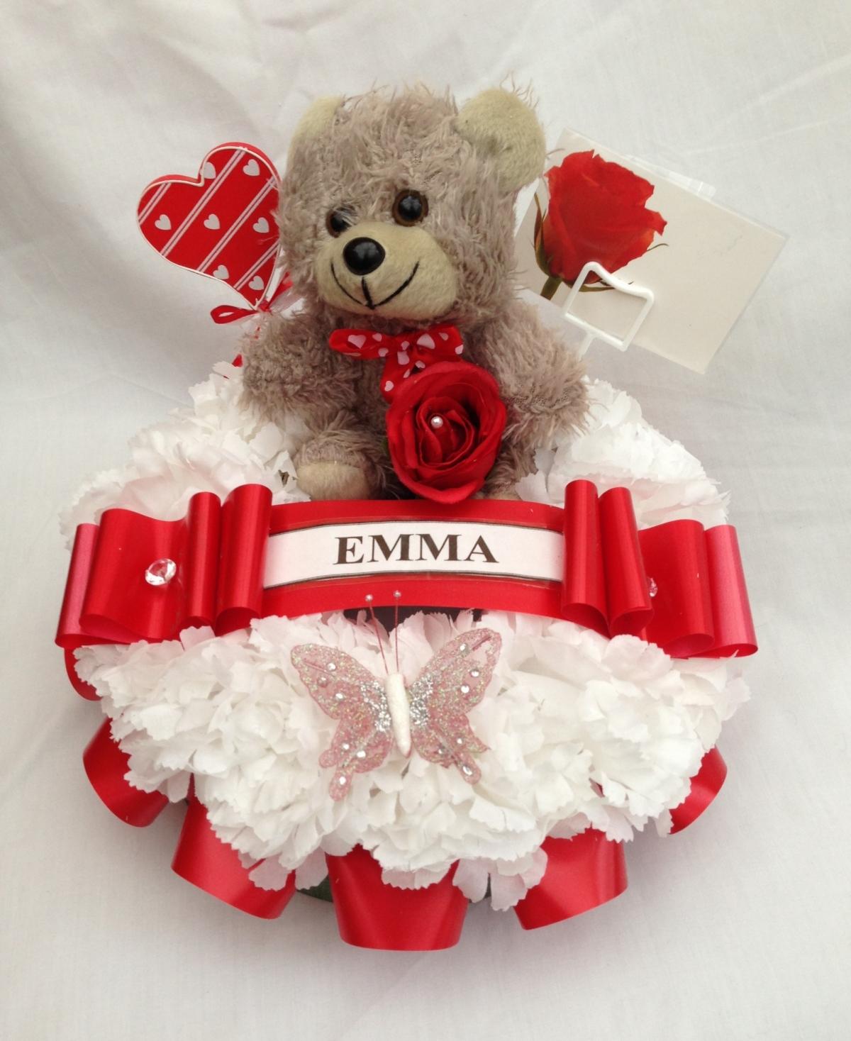 1900  Red Valentines Day Tribute Wreath